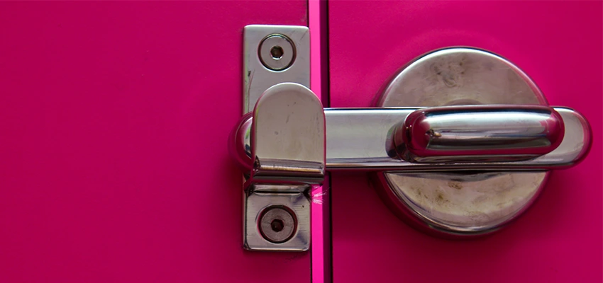 Childproof Gate Lock in Rossmoor, California