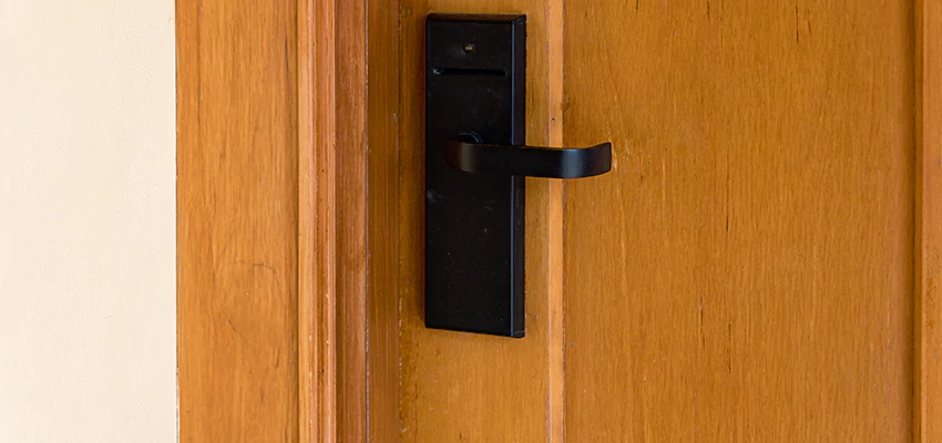 Home Security And Alarm Monitoring in Rossmoor, California