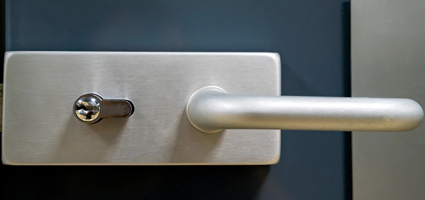 Change Patio Door Locks in Rossmoor, California