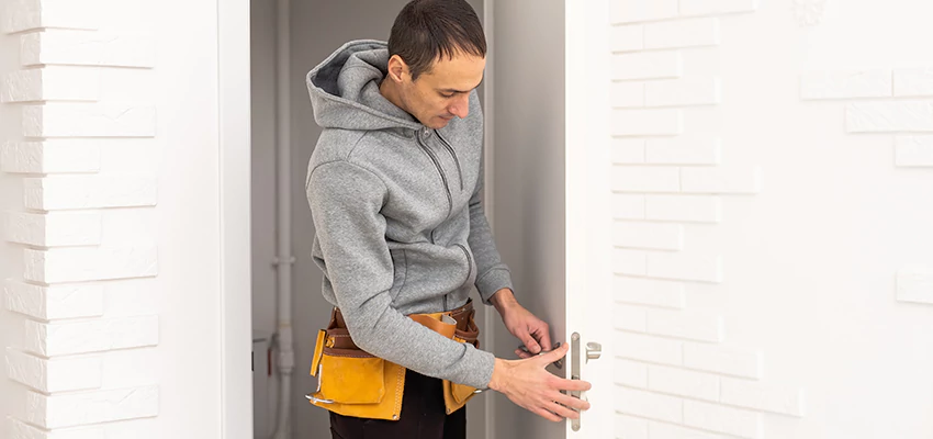 Nighttime Locksmith Near Me in Rossmoor, CA